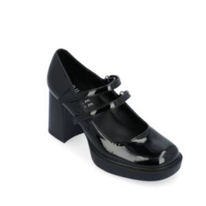 Journee Collection, Shasta black patent shoes. NIB- Size 8.5